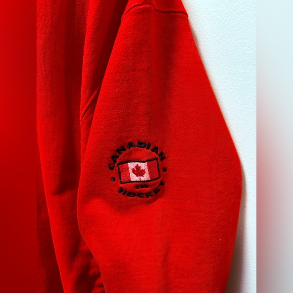 Free ship - Canada Hockey Red Crewneck Sweater - Picture 5 of 9